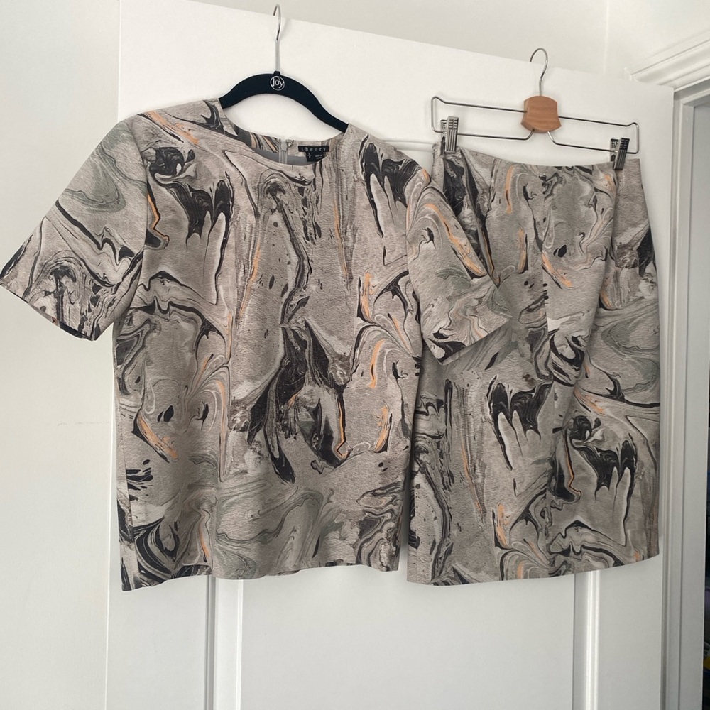 Theory - Marble Print Top and Skirt Set